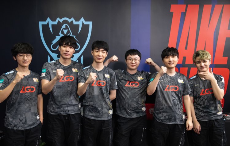 他认为尽管 他认为尽管