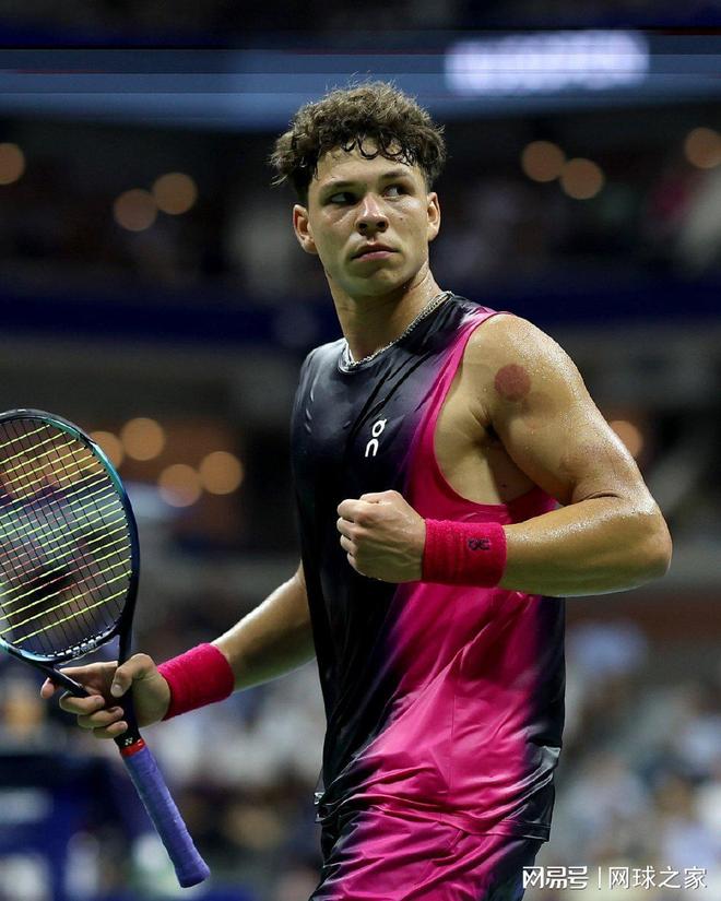 为中场核心 为中场核心