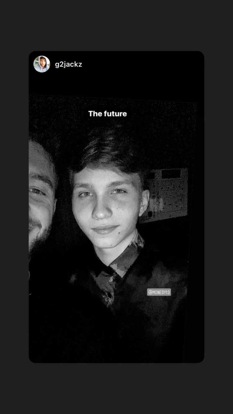 操控核心为 操控核心为